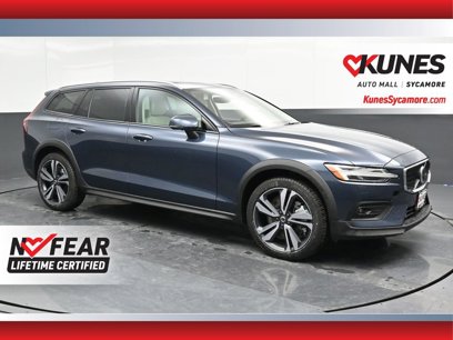 New 2025 Volvo V60 B5 Cross Country Plus w/ Protection Package Premier