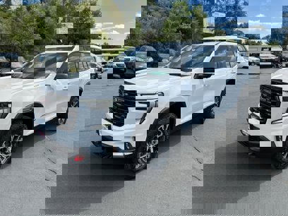 New 2025 GMC Acadia AT4