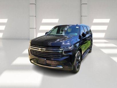 Used 2022 Chevrolet Suburban LT w/ Luxury Package
