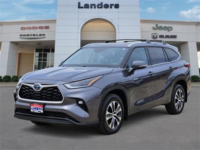Used 2021 Toyota Highlander XLE