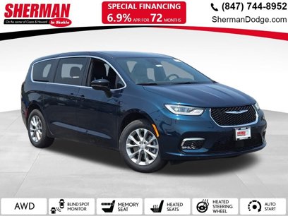 New 2025 Chrysler Pacifica Select