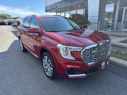 Used 2024 GMC Terrain Denali w/ Denali Premium Package