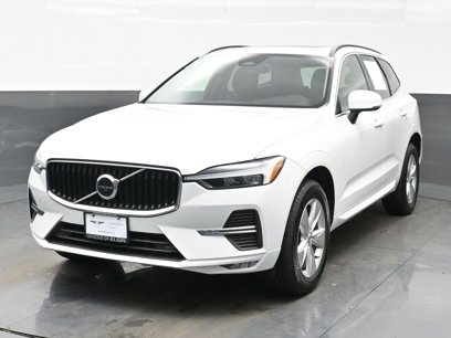 Used 2022 Volvo XC60 B5 Momentum