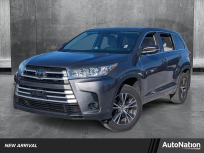 Used 2018 Toyota Highlander LE