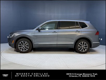 Used 2020 Volkswagen Tiguan SE w/ Panoramic Sunroof Package