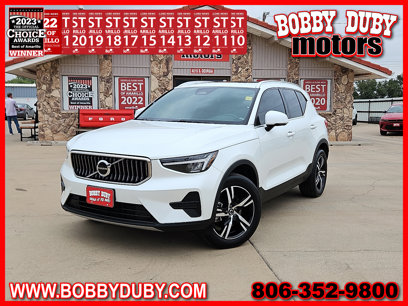 Used 2024 Volvo XC40 B5 Core