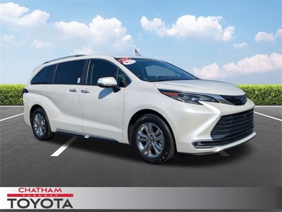 Certified 2024 Toyota Sienna Platinum
