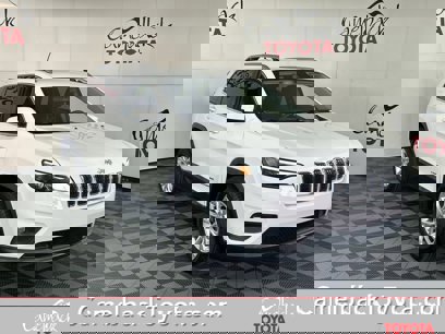 Used 2019 Jeep Cherokee Latitude w/ Popular Appearance Group