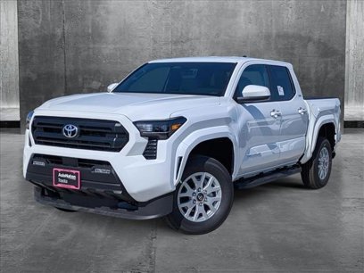 New 2025 Toyota Tacoma SR5