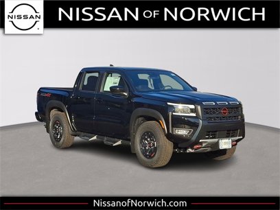 New 2025 Nissan Frontier PRO-4X w/ Black Accent Package