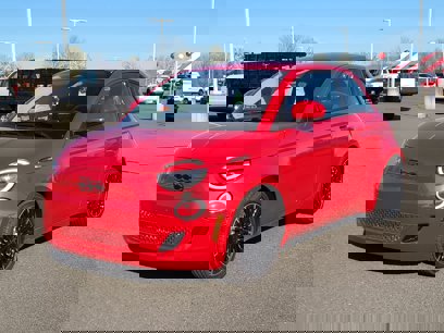 New 2024 FIAT 500 e (RED)