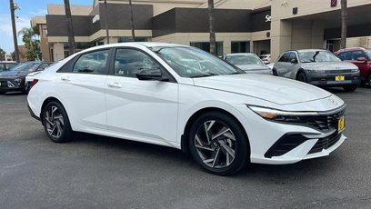 Certified 2025 Hyundai Elantra Sport