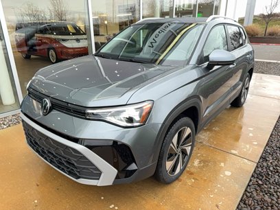 New 2025 Volkswagen Taos SE