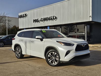 Used 2022 Toyota Highlander XLE