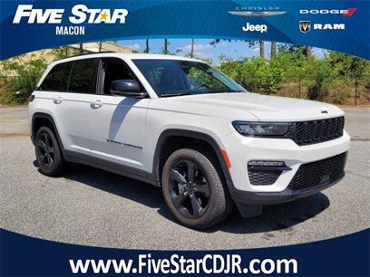 Used 2023 Jeep Grand Cherokee Limited w/ Black Appearance Package