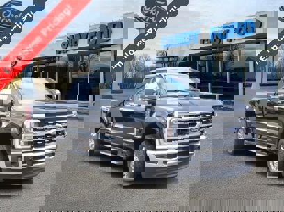 New 2024 Ford F350 Lariat w/ Chrome Package