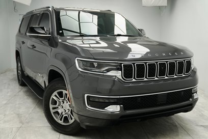 Used 2023 Jeep Wagoneer L 4WD w/ Convenience Group I