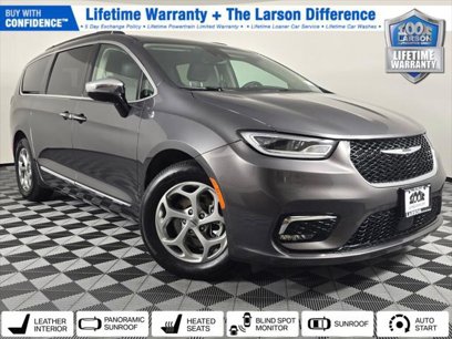 Used 2023 Chrysler Pacifica Limited