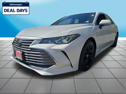 Used 2019 Toyota Avalon XLE