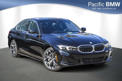 New 2025 BMW 330i Sedan w/ Convenience Package