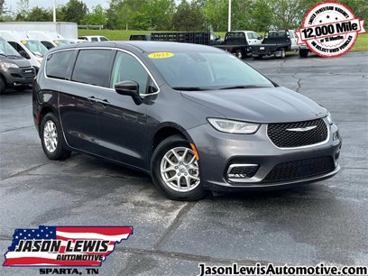 Used 2023 Chrysler Pacifica Touring-L
