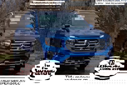 New 2024 Mercedes-Benz GLB 250 4MATIC
