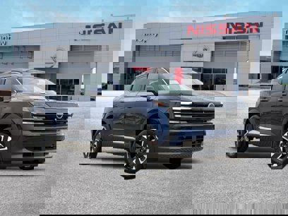 New 2025 Nissan Kicks SV