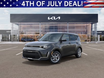 New 2025 Kia Soul LX