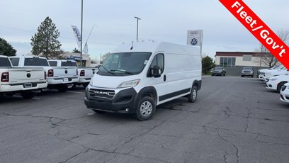 New 2024 RAM ProMaster 2500 w/ Quick Order Package 22G SLT