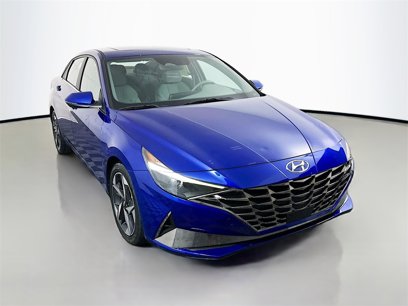 Used 2021 Hyundai Elantra SEL w/ Convenience + Premium Package