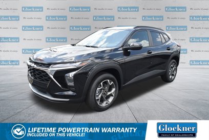 New 2025 Chevrolet Trax LT w/ LPO, Blackout Package