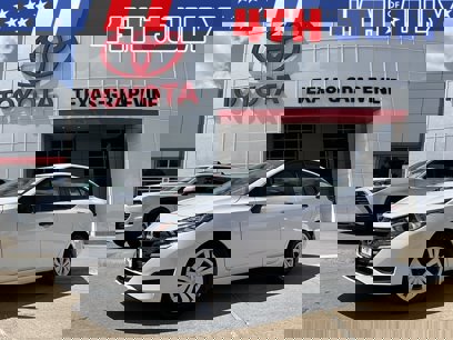 Used 2024 Nissan Versa S w/ Trunk Package