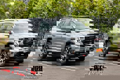 New 2026 GMC Acadia AT4 w/ Luxury Package