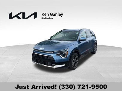 Used 2023 Kia Niro EX Touring