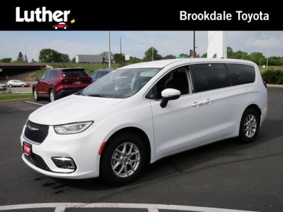 Used 2023 Chrysler Pacifica Touring-L