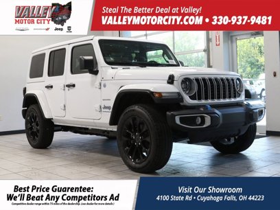 New 2024 Jeep Wrangler Unlimited Sahara w/ Technology Group