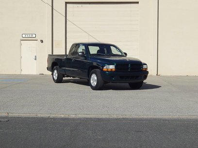 Used 2000 Dodge Dakota SLT