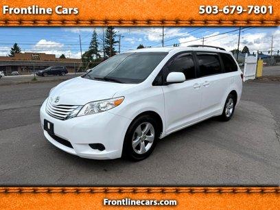 Used 2017 Toyota Sienna LE