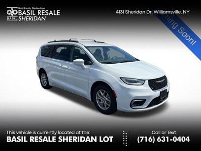 Used 2022 Chrysler Pacifica Touring-L