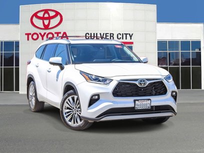 Used 2023 Toyota Highlander Platinum