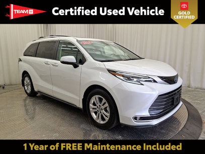 Certified 2024 Toyota Sienna Platinum
