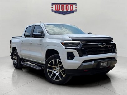 Used 2024 Chevrolet Colorado Z71 w/ Z71 Convenience Package 2