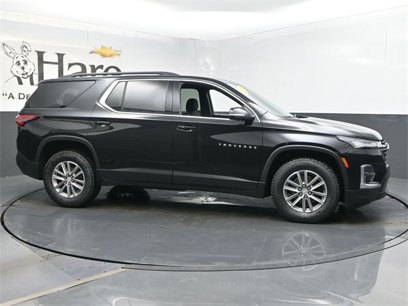 Used 2023 Chevrolet Traverse LT