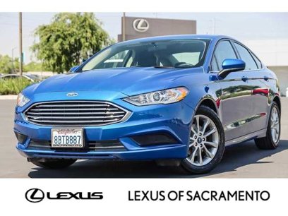 Used 2017 Ford Fusion SE w/ Fusion SE Technology Package