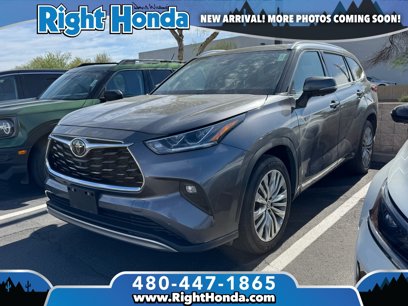Used 2023 Toyota Highlander Platinum