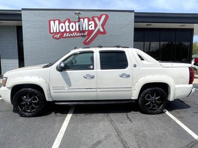 Used 2013 Chevrolet Avalanche LTZ