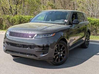 New 2025 Land Rover Range Rover Sport SE