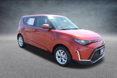 Used 2024 Kia Soul LX w/ Option Group 015