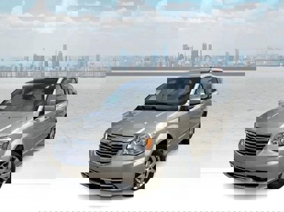 Used 2014 Chrysler Town & Country Touring