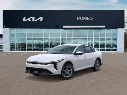 New 2025 Kia K4 LXS